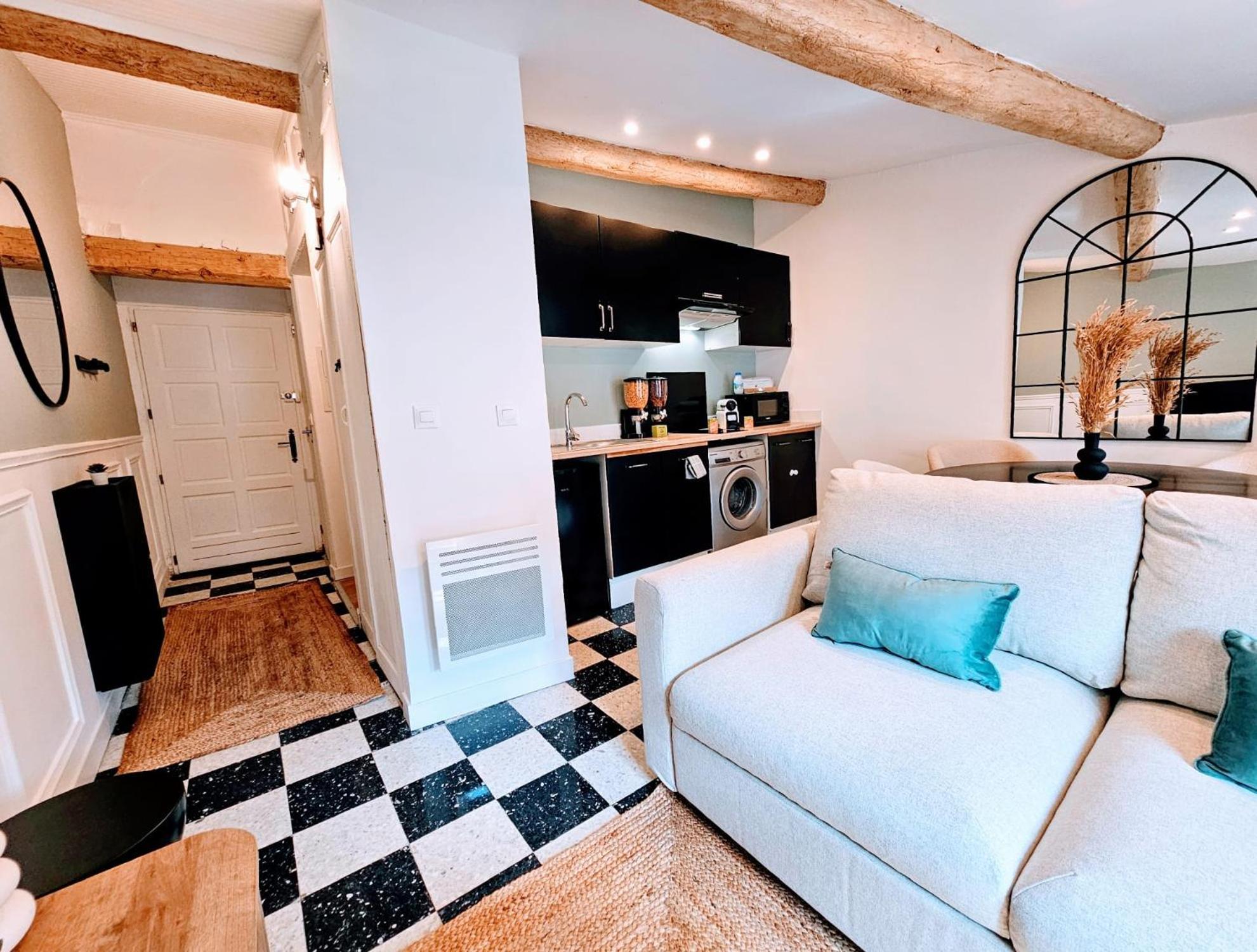4 Couchages Elegant Au Coeur Du Vieux Ницца Экстерьер фото